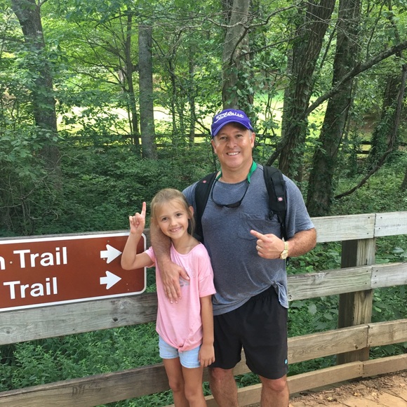 Meet your Posher, Bobby & Therese - Picture 1 of 5